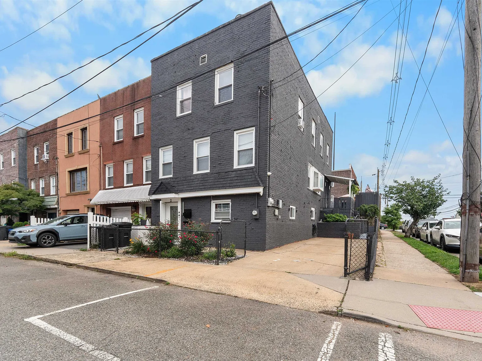 2 bed, 1.0 bath, $2,350 — Photo 1