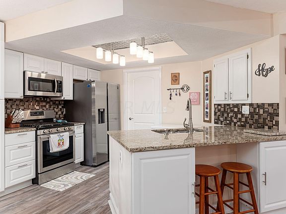 4th image of 2375 Sportsman Dr