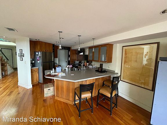 5th image of 325 S Lake Ave #703