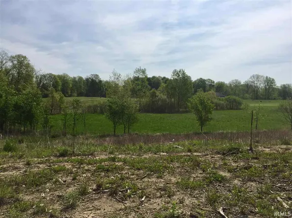 2030 Approach Dr #77, Auburn, IN 46706