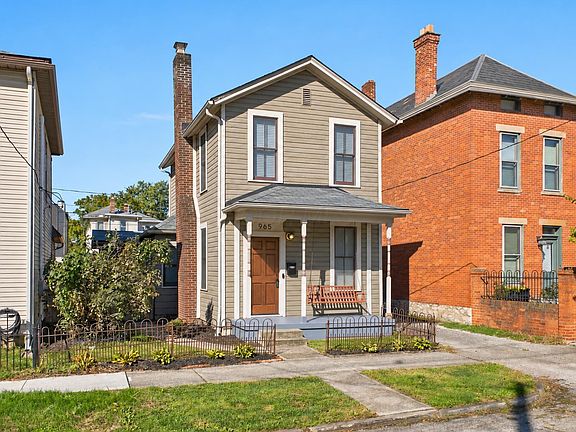 3rd image of 965 Hunter Ave
