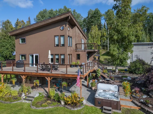 1789 Becker Ridge Rd, Fairbanks, AK 99709