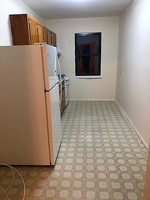3rd image of 143-04 Cherry Ave #3B