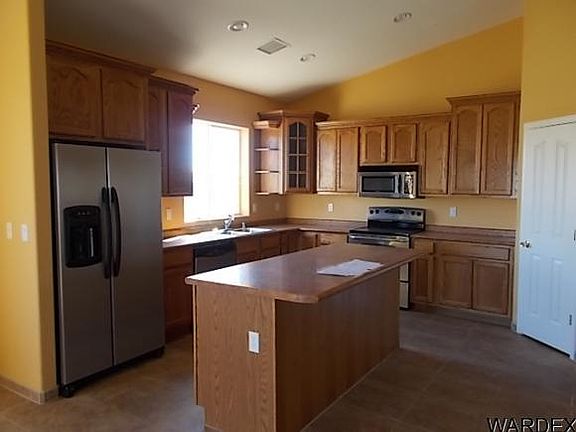 2nd image of 2968 N Sage St