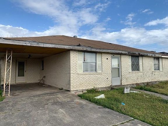 2nd image of 4811 Strasbourg Pl