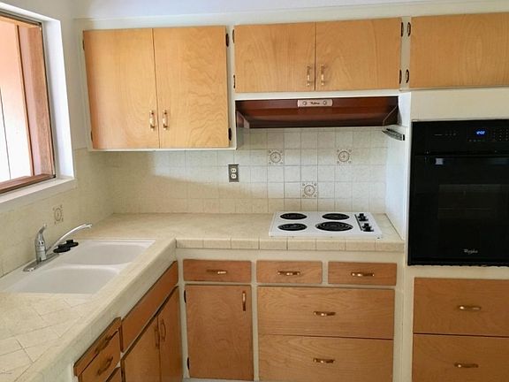 3rd image of 11001 W Cherry Hills Dr W