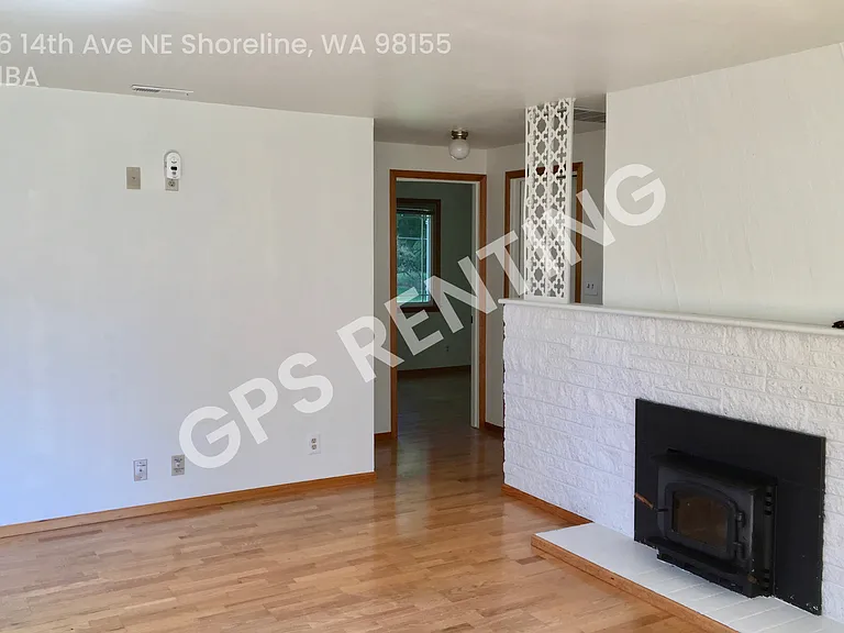 15526 14th Ave NE — Photo 4