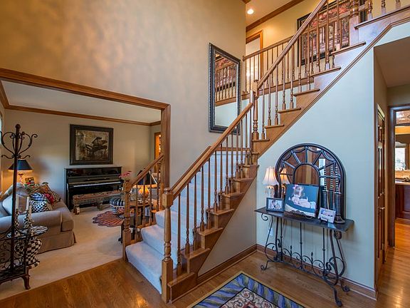 3rd image of 6145 Heritage Lakes Dr
