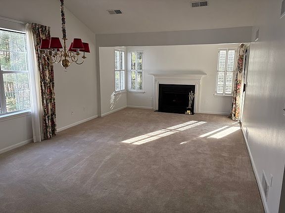 5th image of 1665 Saint Andrews Dr