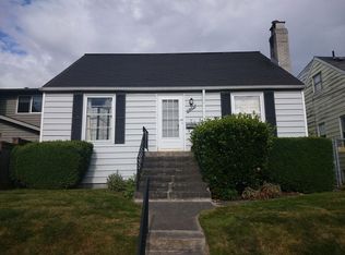 8340 Earl Ave NW, Seattle, WA 98117