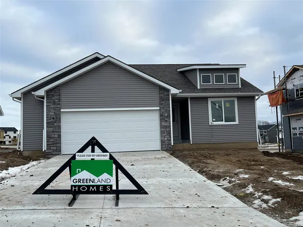 2709 Pilgrim Dr SW, Altoona, IA 50009