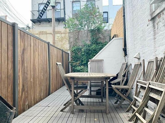 3rd image of 28 Prospect Park SW APT 1