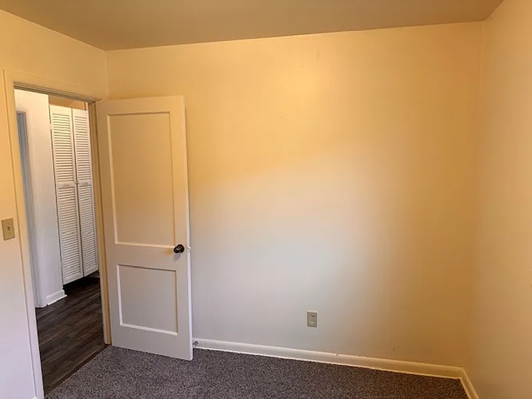 8003 N Wabash Ave — Photo 12