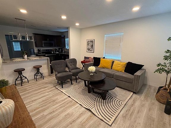 4th image of 4714 W Lawn Ave