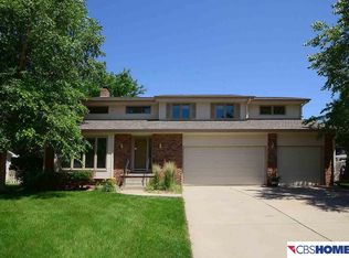 15666 Farnam Cir, Omaha, NE 68118