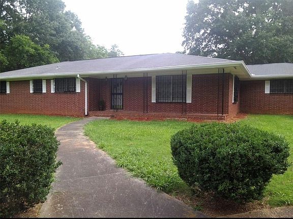 2nd image of 394 Fayetteville Rd