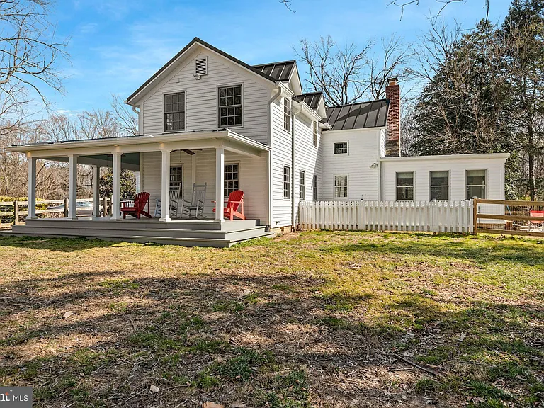 326 Walker Rd — Photo 48