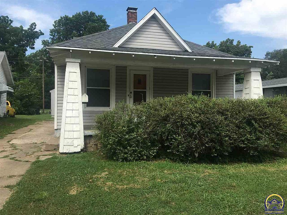 1041 SW Plass Ave, Topeka, KS 66604 Zillow