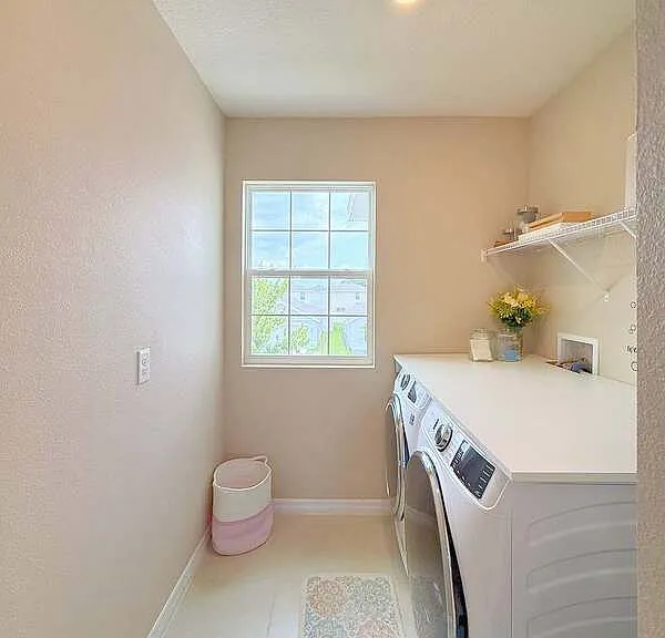 13781 Wineberry Dr — Photo 43