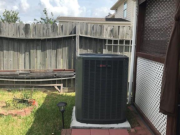 5th image of 6418 Garden Trail Ct