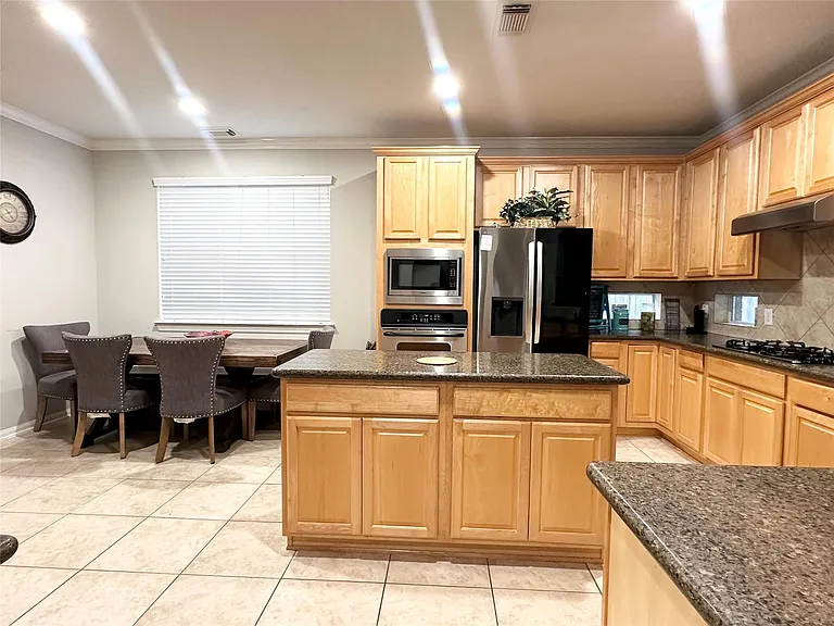 17815 Gables Bend Dr — Photo 14