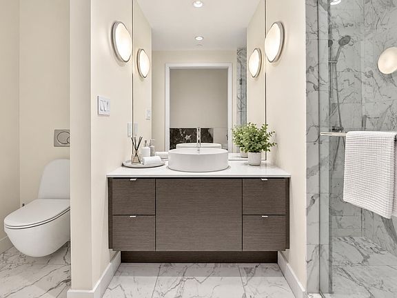 4th image of 1477 Pender St #206