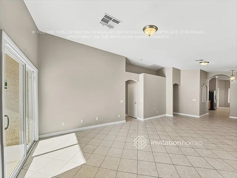 3413 Travelers Ct — Photo 6