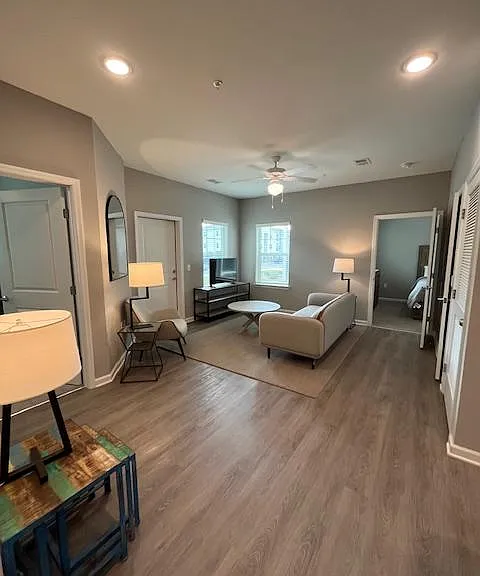 Spartan Ridge Apartments — Photo 2