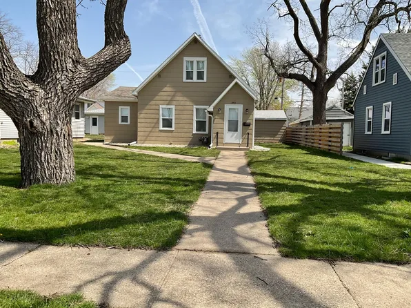 2512 S Glass St, Sioux City, IA 51106