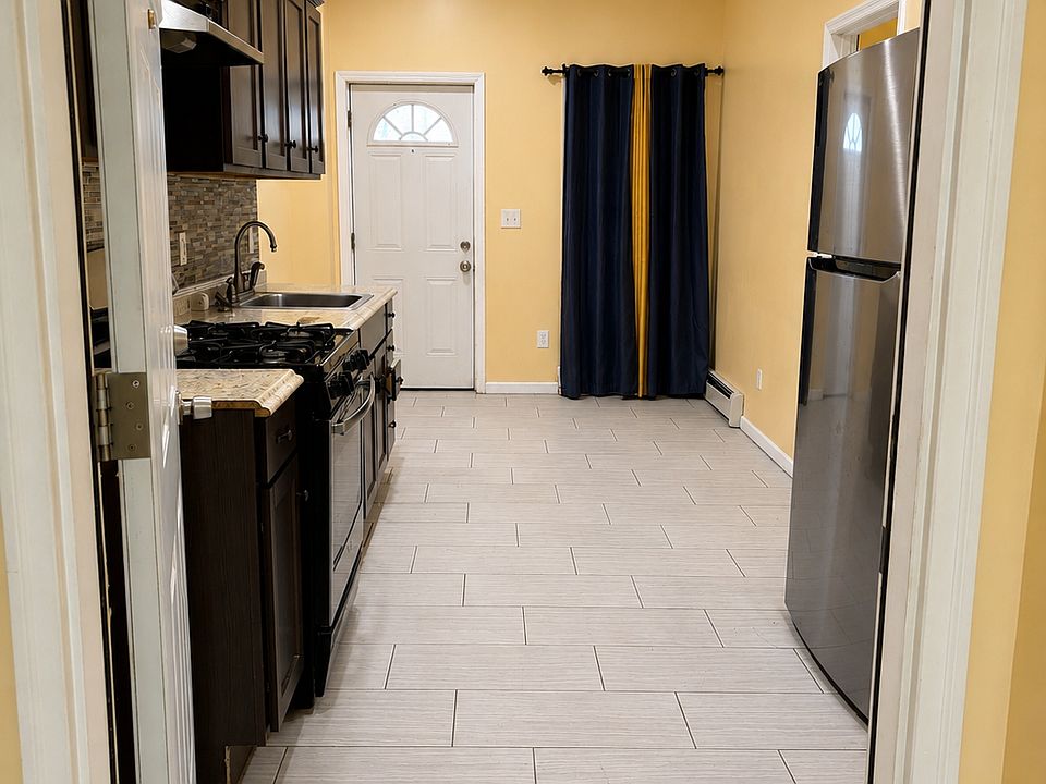 1st image of 33 Bradford St #B
