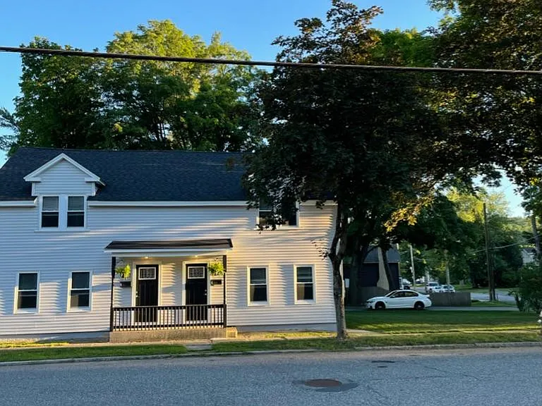 1012 Pine St — Photo 2