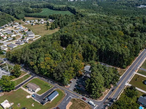 0 Yorkshire St, Kilmarnock, VA 22482