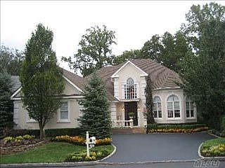 1st image of 54 Stone Hill Dr S