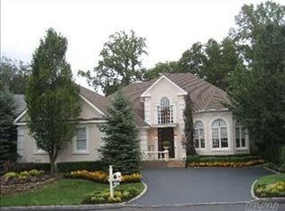 54 Stone Hill Dr S, Manhasset, NY