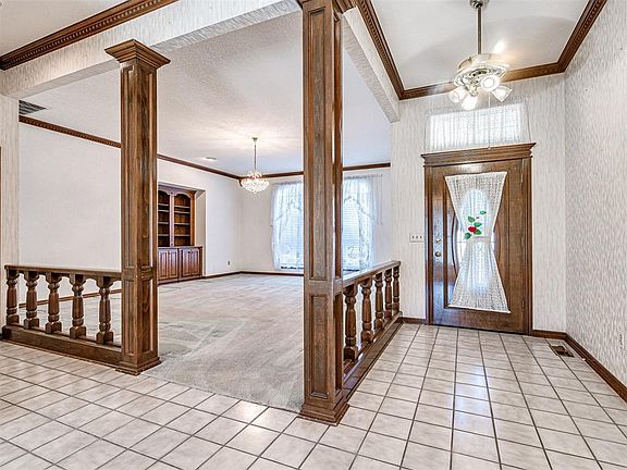 5th image of 6004 SE 56th St
