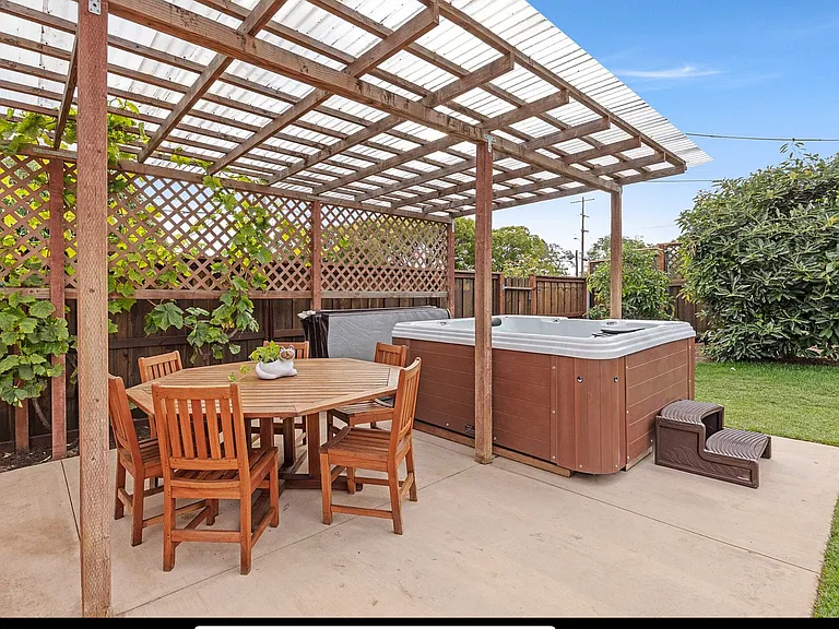 1204 California St — Photo 47