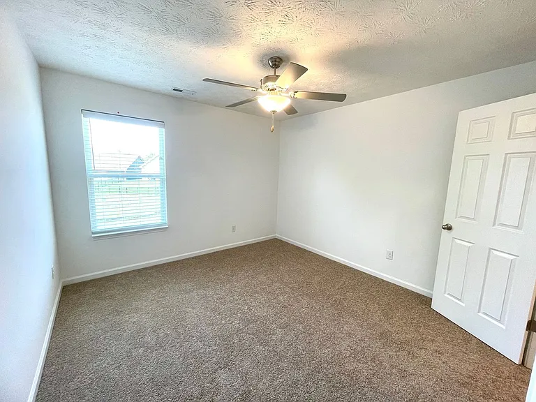 17115 Meander Way — Photo 32
