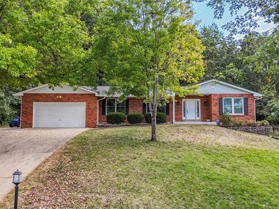 6 Hickory Hollow Ln, Fenton, MO, 63026