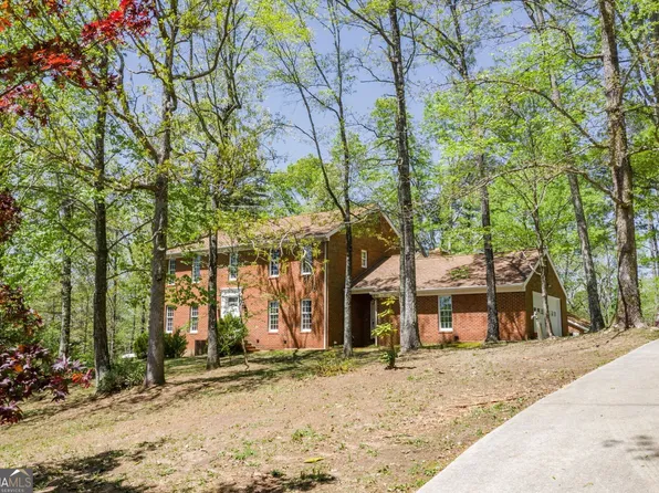 163 Sweetwater Dr, Clarkesville, GA 30523