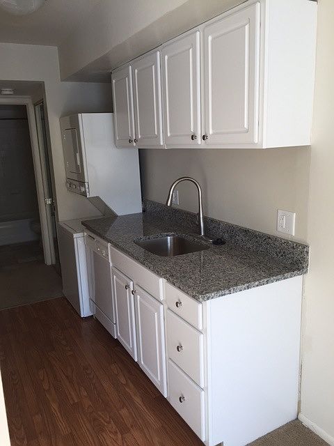 1st image of 1423 Natalie Ln APT 203