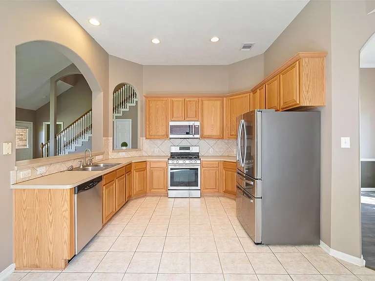 406 Stockbridge Ln — Photo 21