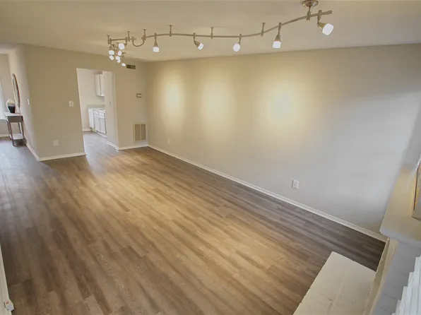 1640 Pinna Ct, Raleigh, NC 27606