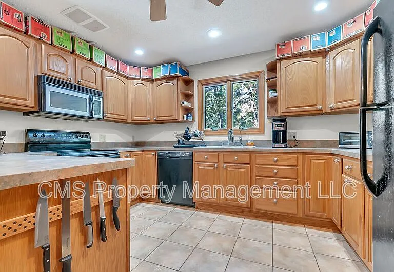 756 Lakehurst Rd #A — Photo 6