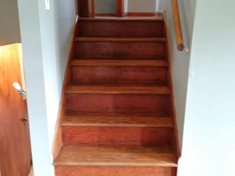 steps to bedrooms and full bath