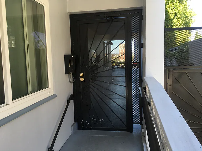 411 Wayne Ave #1 — Photo 2