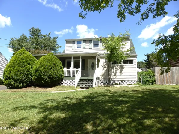 10 Fairway Drive, Toms River, NJ 08753