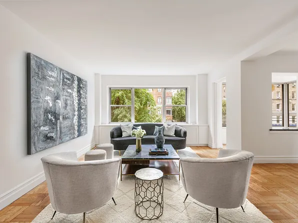 11 Fifth Avenue image 10 of 15