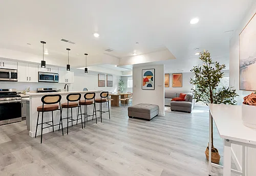 Floor plan 1299 1/4 W 36th Pl