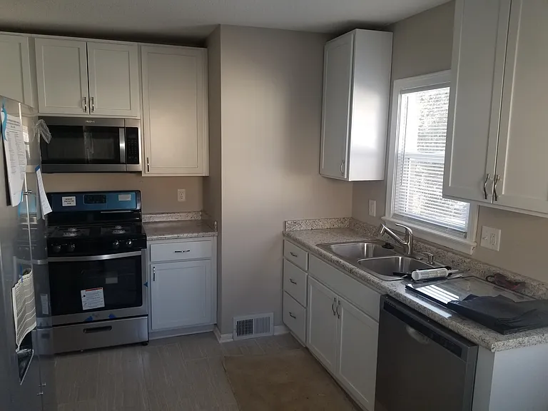 1430 Osceola Ave — Photo 3