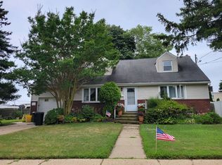 25 S Violet St, Bethpage, NY 11714